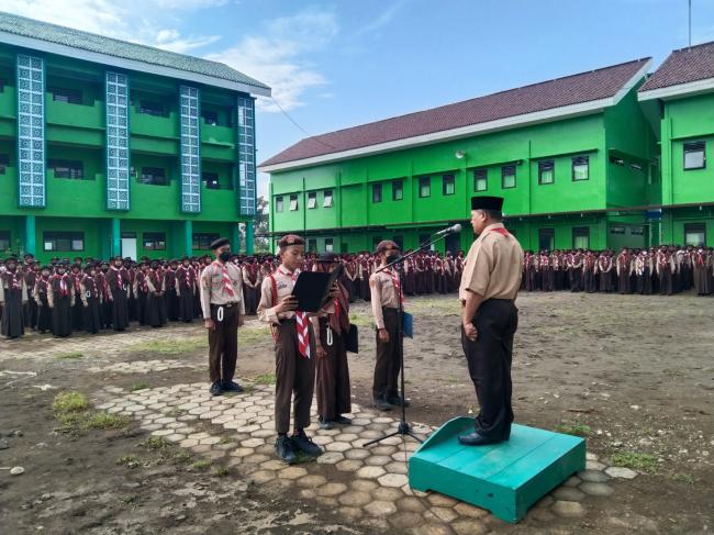 MTSN 7 Kebumen Gelar Upacara Peringatan Hari Pramuka ke- 61